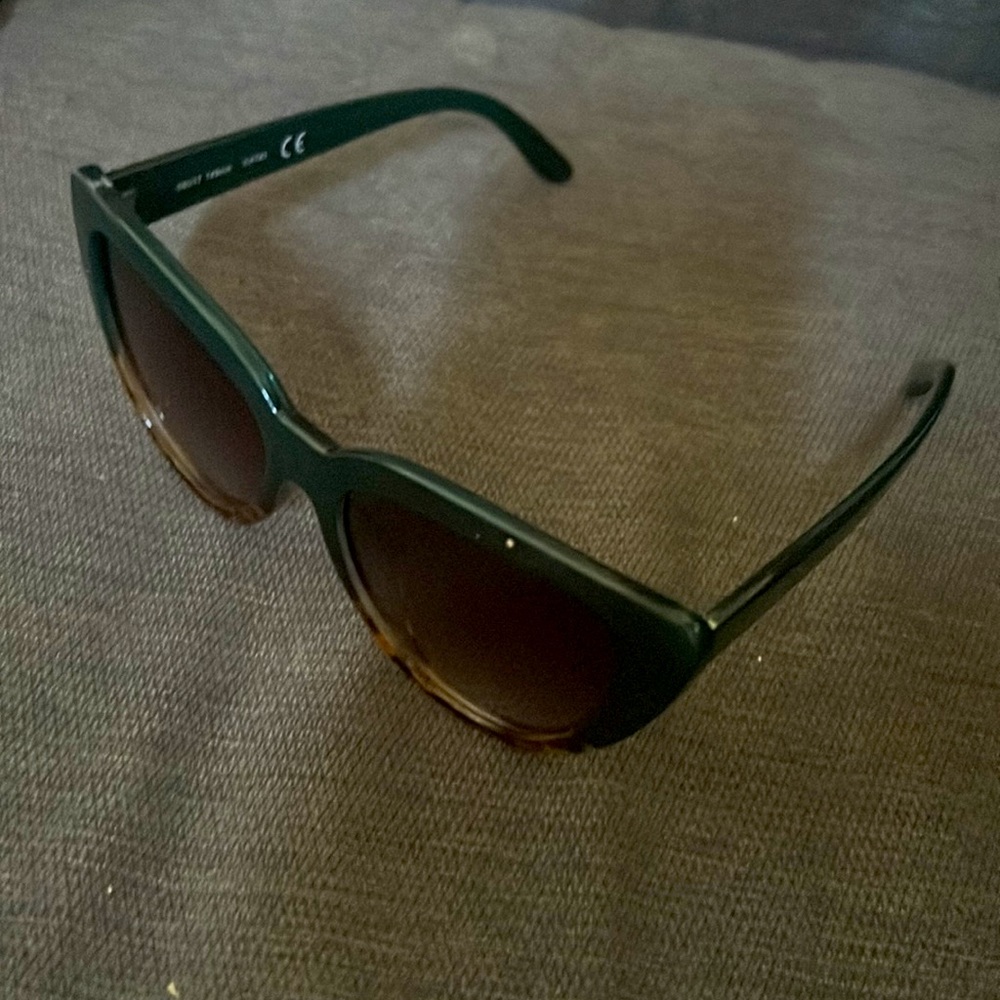 Sunglasses - Picture 3 of 3